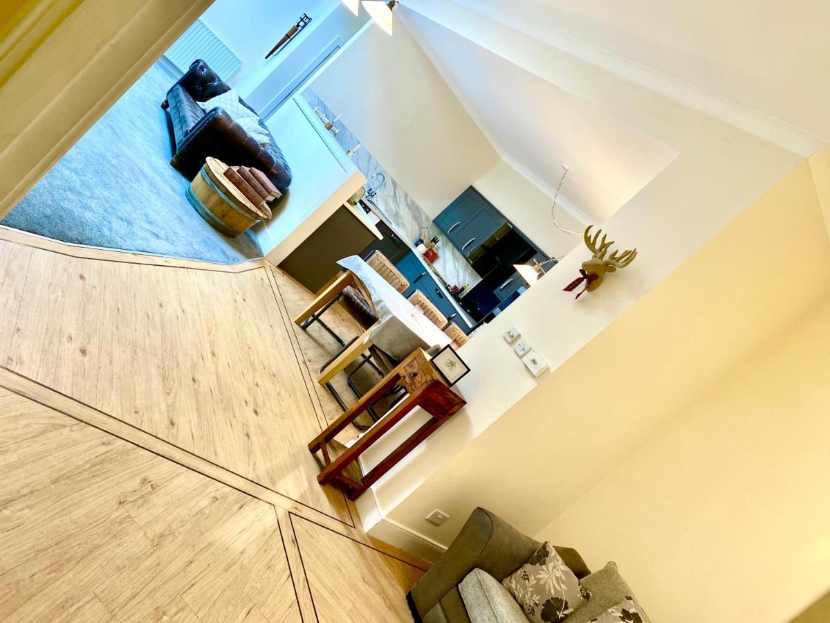 Serviced Accommodation Moray Lesmurdie House, Elgin - Free Parking, Free Wifi Buitenkant foto