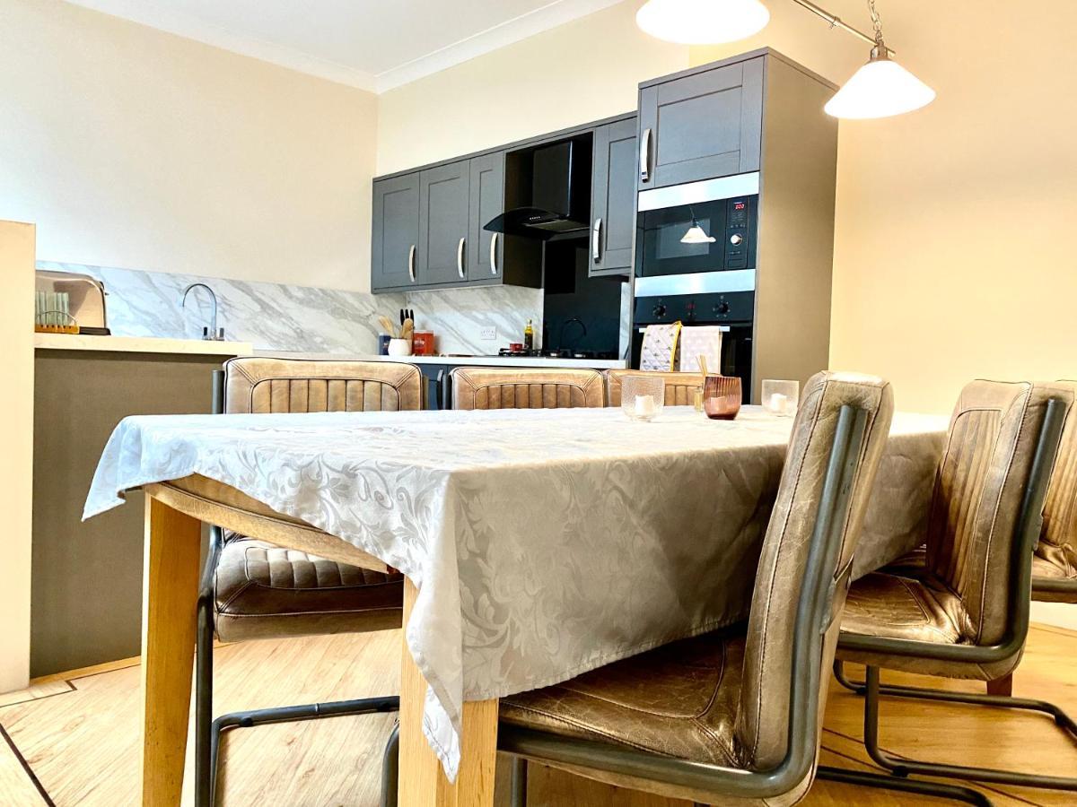 Serviced Accommodation Moray Lesmurdie House, Elgin - Free Parking, Free Wifi Buitenkant foto