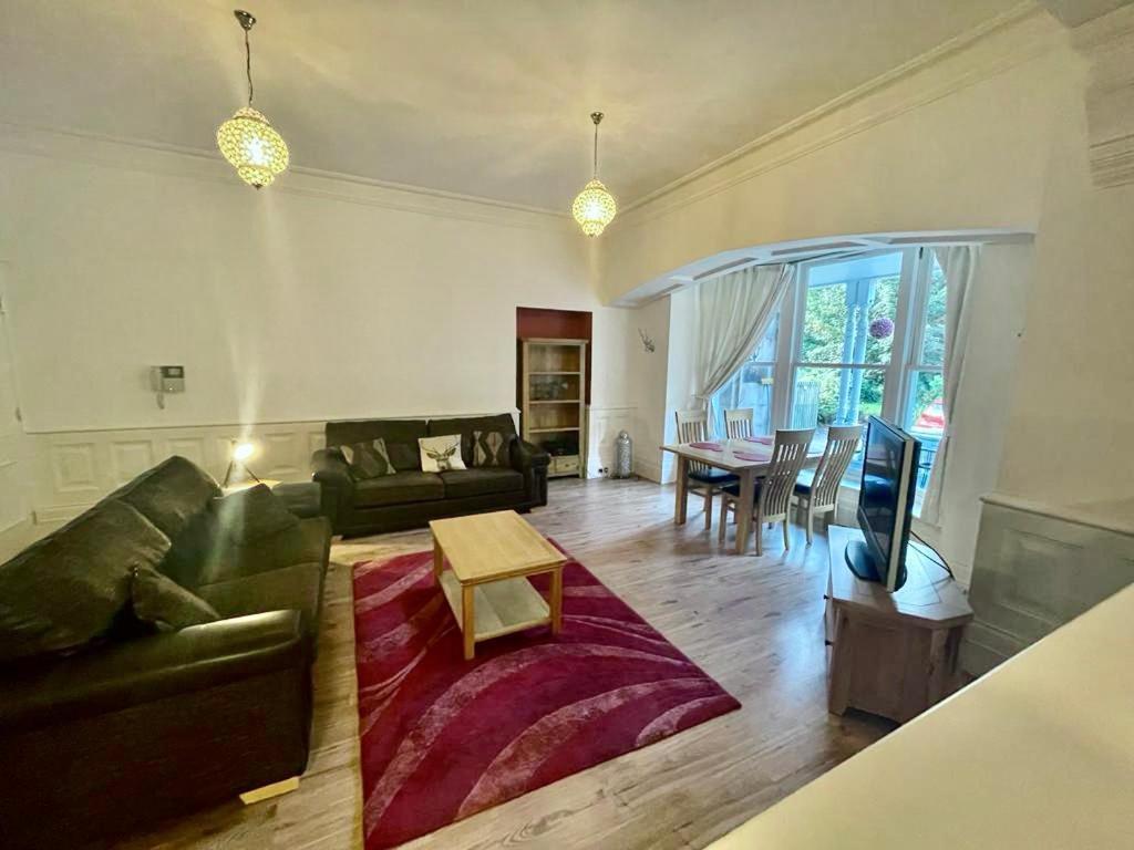 Serviced Accommodation Moray Lesmurdie House, Elgin - Free Parking, Free Wifi Buitenkant foto